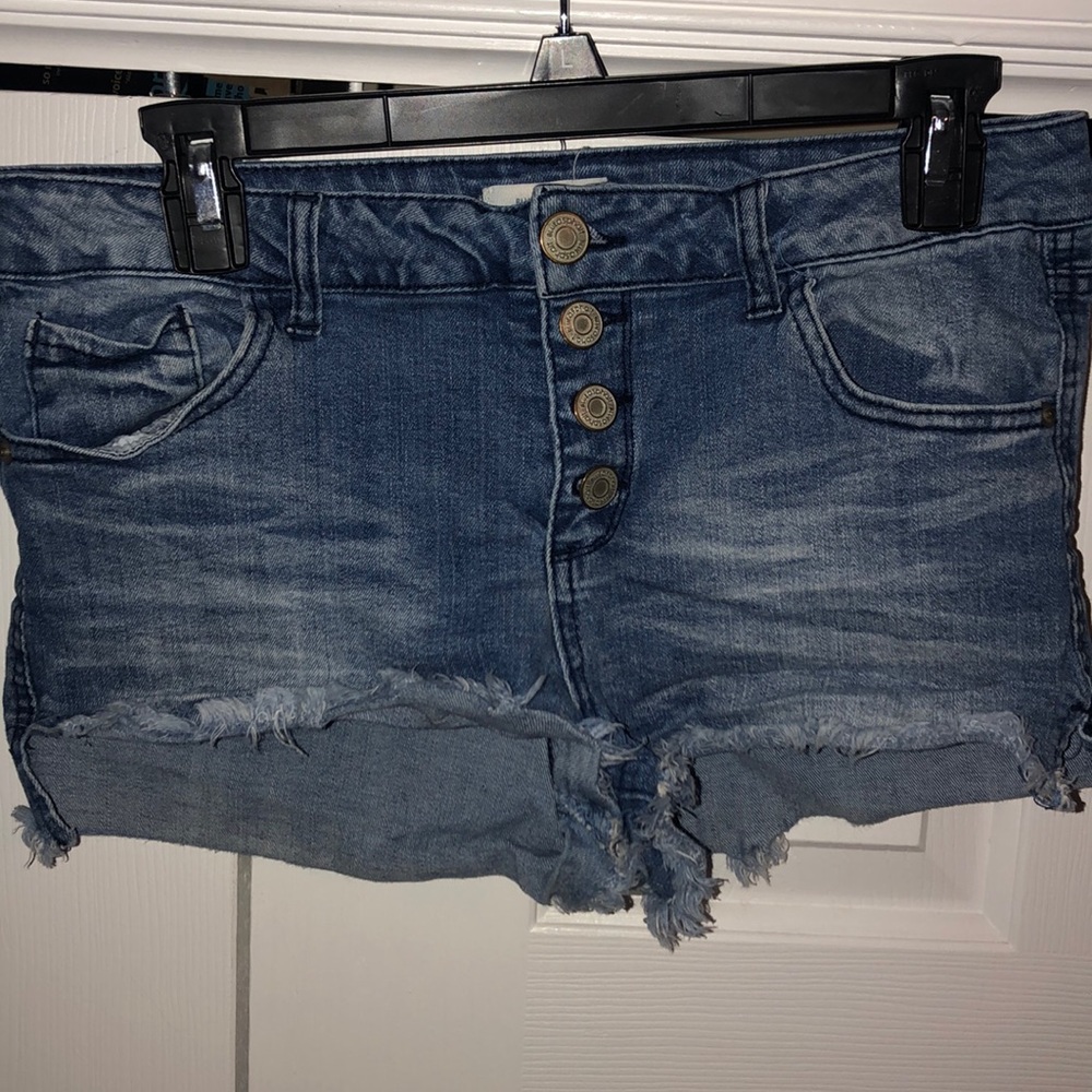 Blue denim short shorts